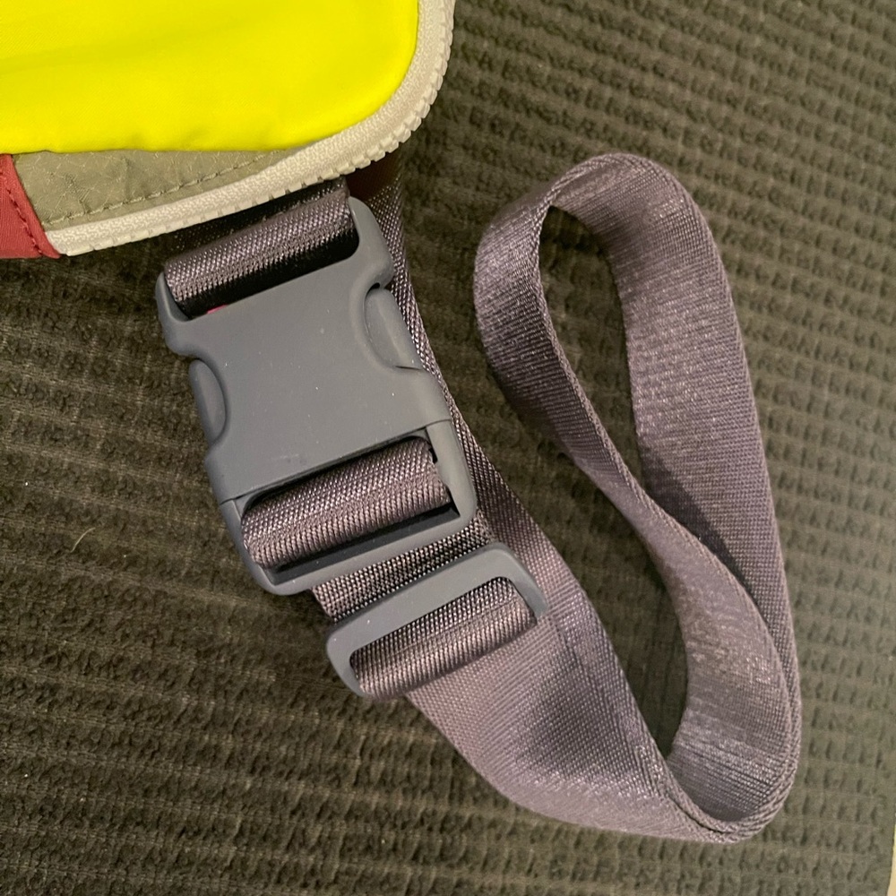 Lululemon Yellow Zip Pouch - Picture 2 of 6